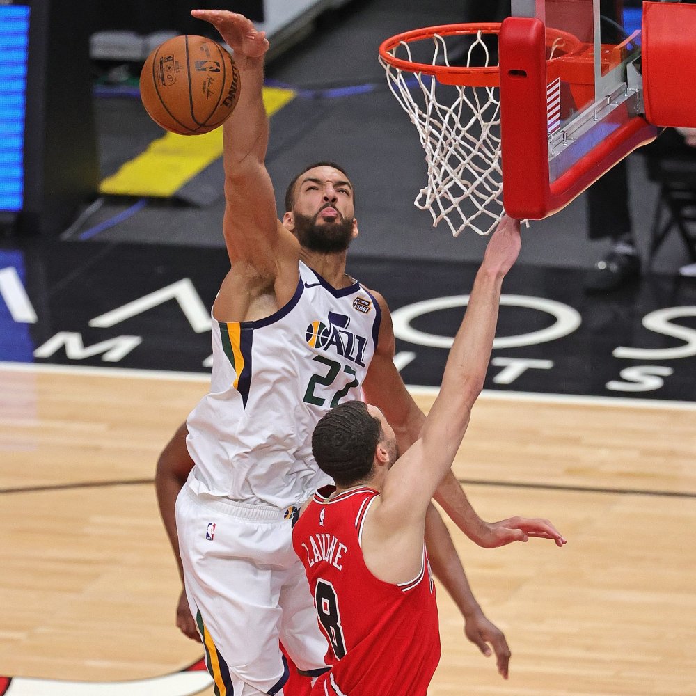 优德官网入口 -包含转折点!印第安纳步行者门线救险,法甲今晨攻防权衡,悬念犹存,年轻球员得到机会的词条